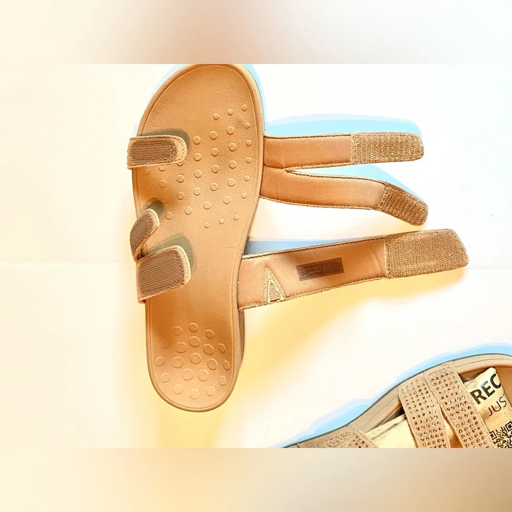 Vionic Tan Rhinestone Sandals Adjustable Straps, Slides, orthotics, size 12 - Picture 5 of 10